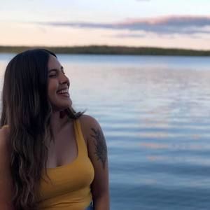 Meet your Posher, Janelle